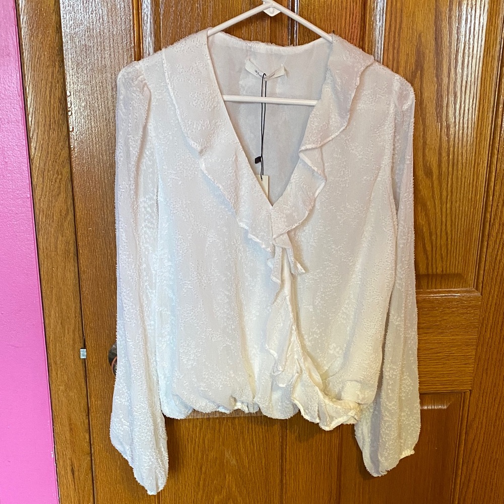 New Mustard Seed Elegant White Blouse